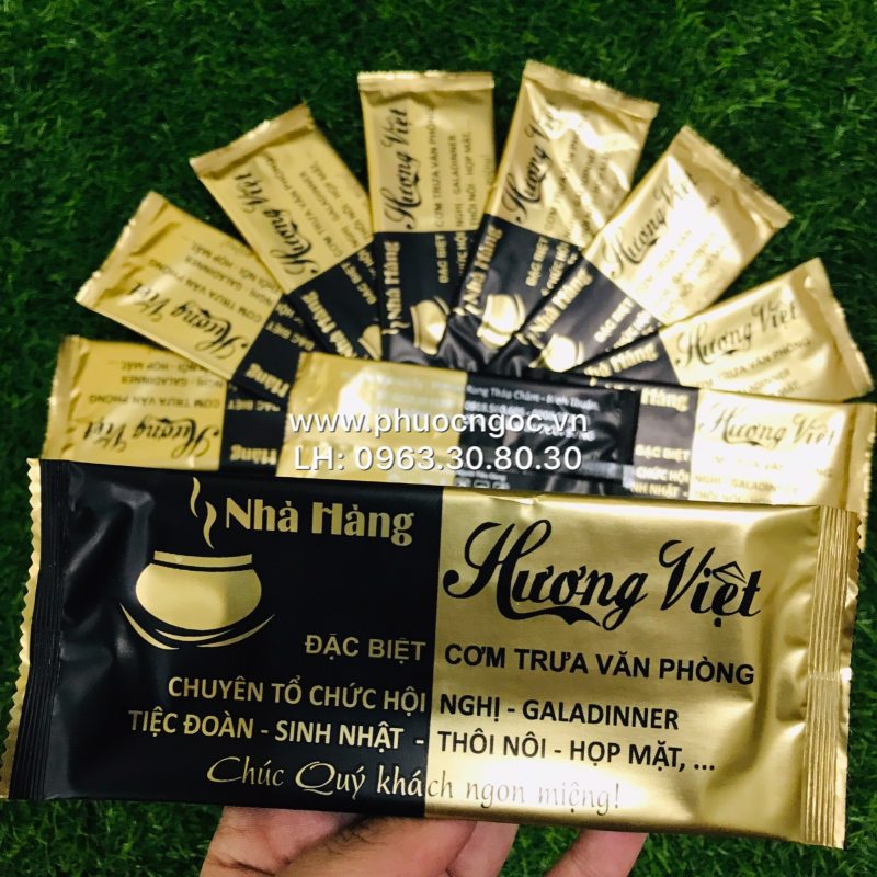 khăn lạnh; khăn ướt; bao đũa; muỗng; nĩa; tăm tre; hóa đơn; cồn thạch