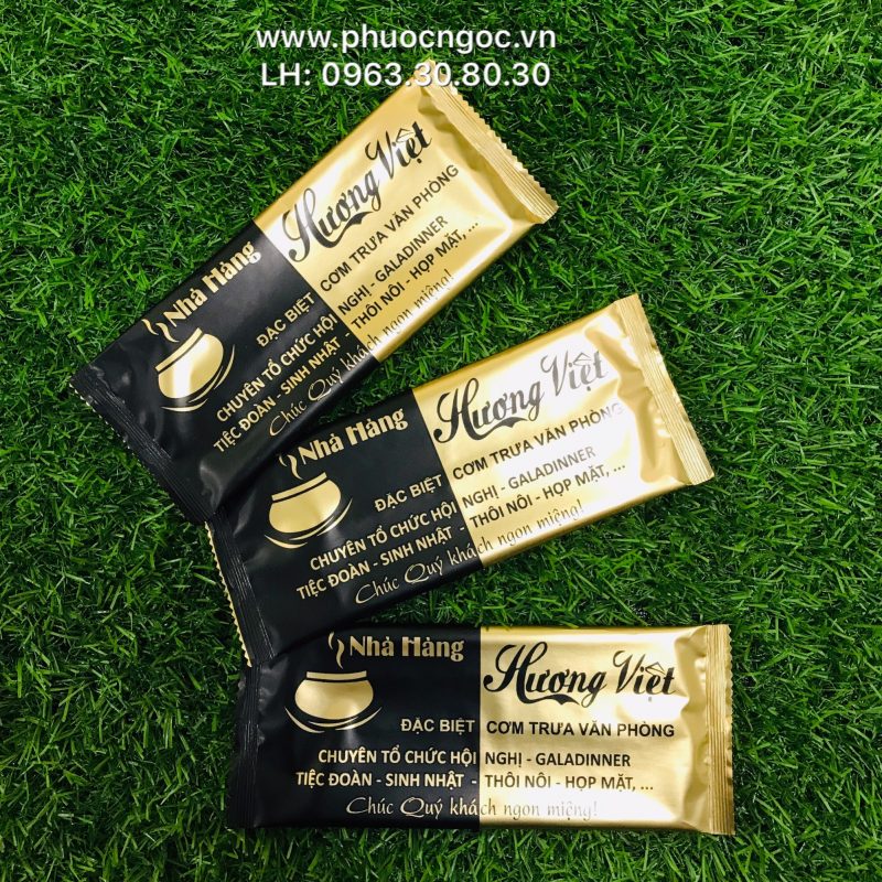 khăn lạnh; khăn ướt; bao đũa; muỗng; nĩa; tăm tre; hóa đơn; cồn thạch