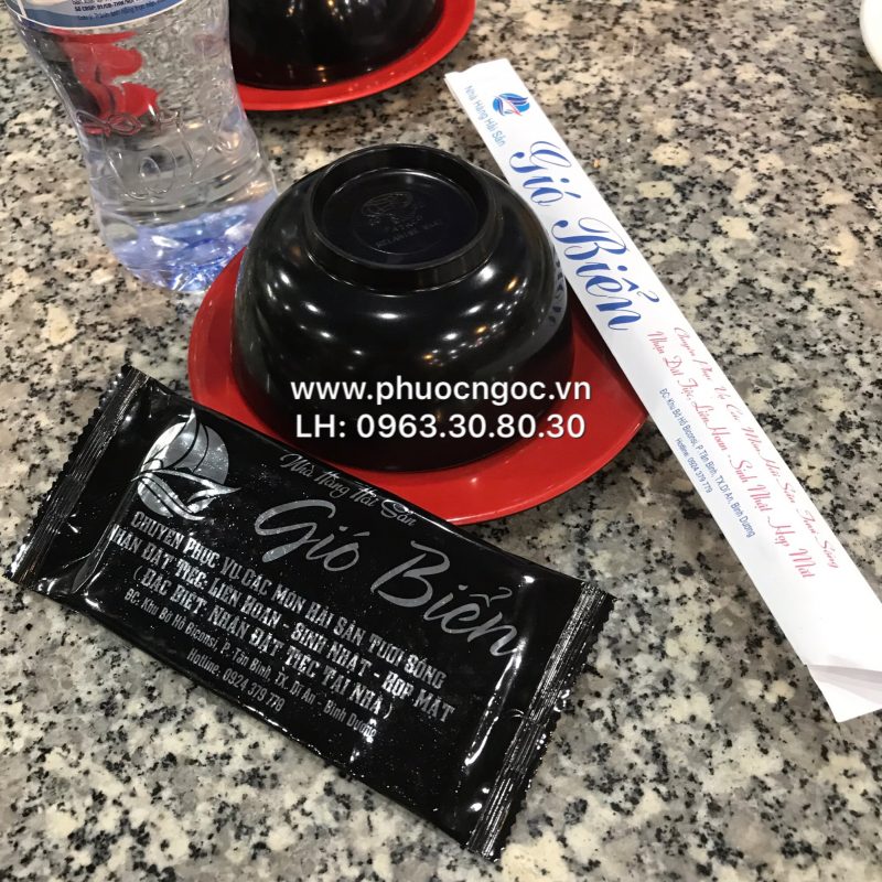 khăn lạnh; khăn ướt; bao đũa; muỗng; nĩa; tăm tre; hóa đơn; cồn thạch