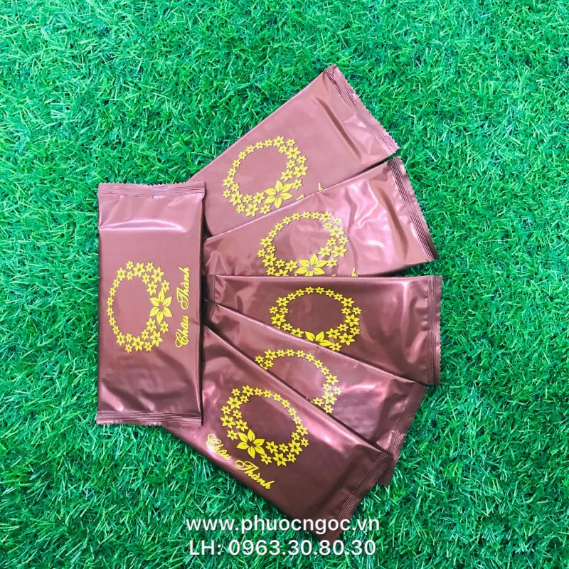 khăn lạnh; khăn ướt; bao đũa; muỗng; nĩa; tăm tre; hóa đơn; cồn thạch