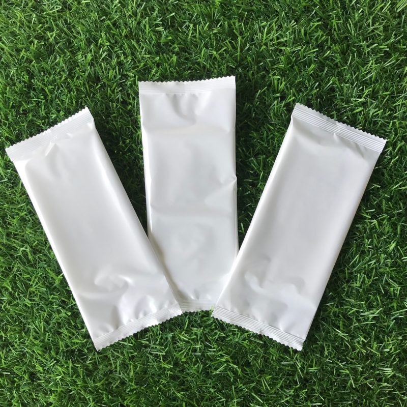 khăn lạnh; khăn ướt; bao đũa; muỗng; nĩa; tăm tre; hóa đơn; cồn thạch