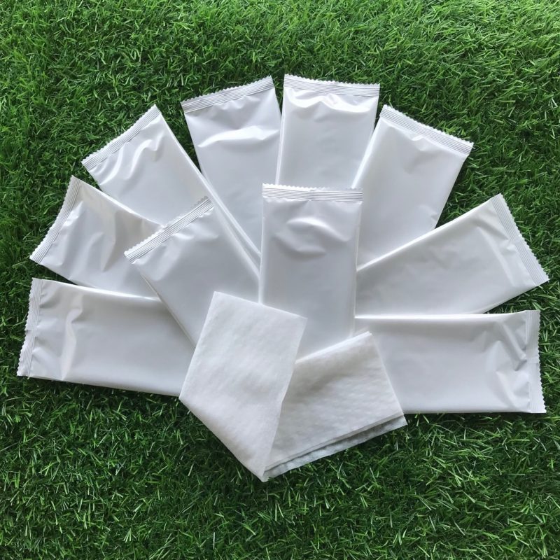 khăn lạnh; khăn ướt; bao đũa; muỗng; nĩa; tăm tre; hóa đơn; cồn thạch