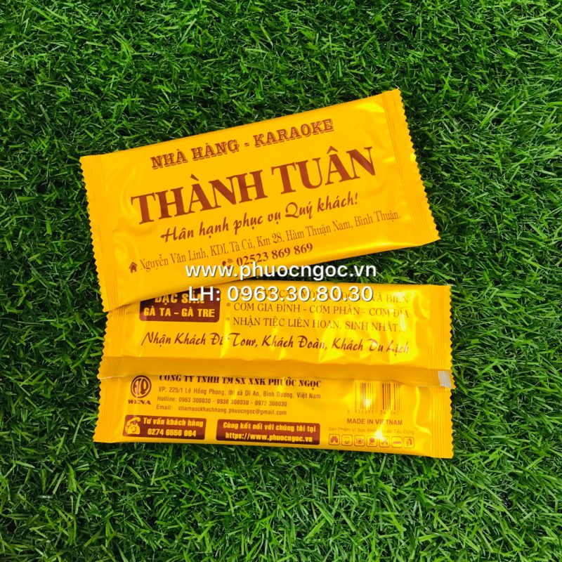 khăn lạnh; khăn ướt; bao đũa; muỗng; nĩa; tăm tre; hóa đơn; cồn thạch