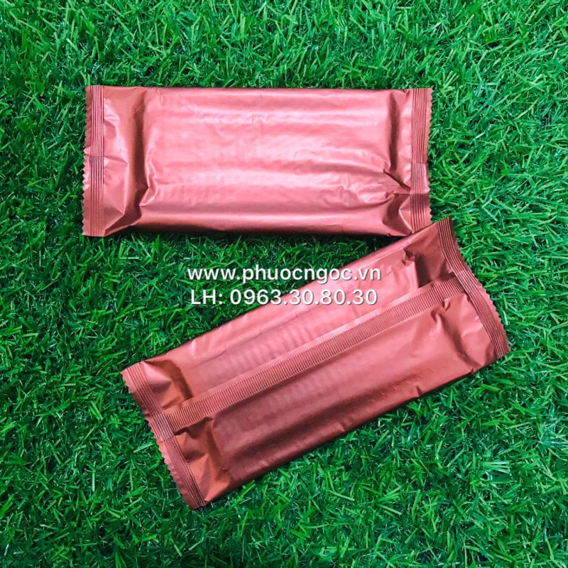 khăn lạnh; khăn ướt; bao đũa; muỗng; nĩa; tăm tre; hóa đơn; cồn thạch