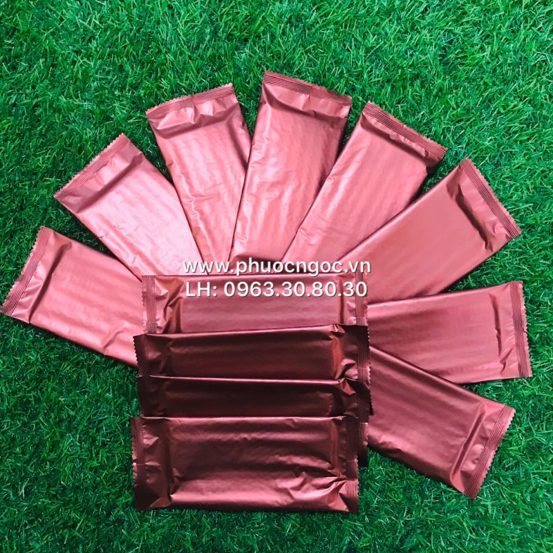khăn lạnh; khăn ướt; bao đũa; muỗng; nĩa; tăm tre; hóa đơn; cồn thạch