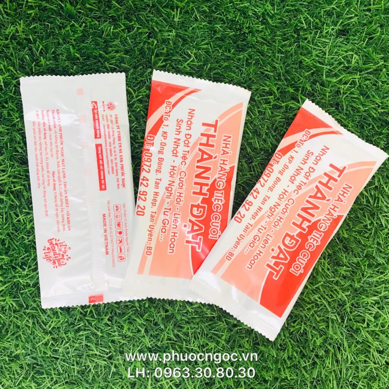 khăn lạnh; khăn ướt; bao đũa; muỗng; nĩa; tăm tre; hóa đơn; cồn thạch