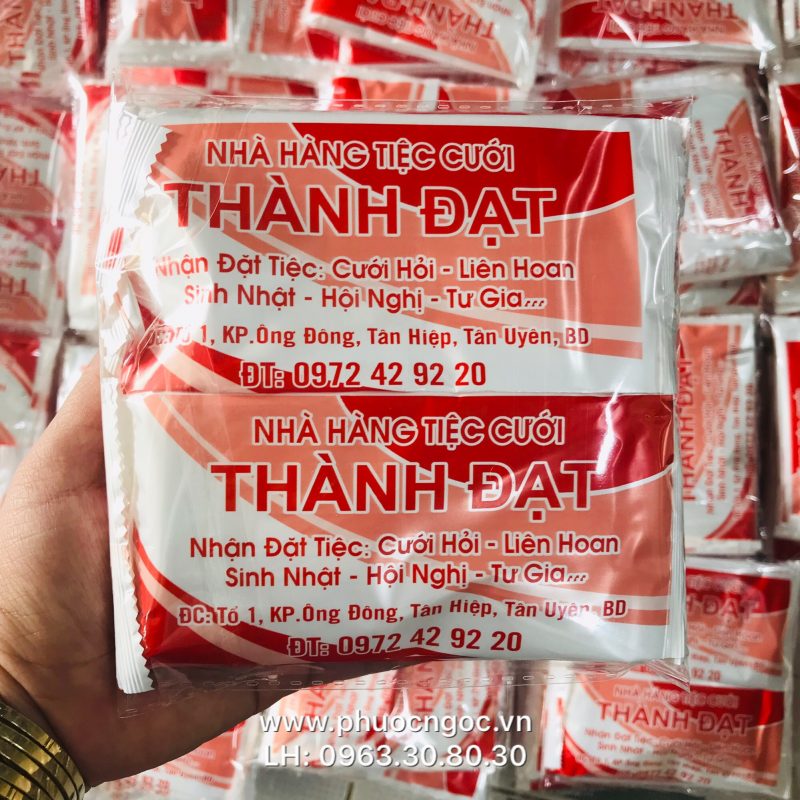 khăn lạnh; khăn ướt; bao đũa; muỗng; nĩa; tăm tre; hóa đơn; cồn thạch