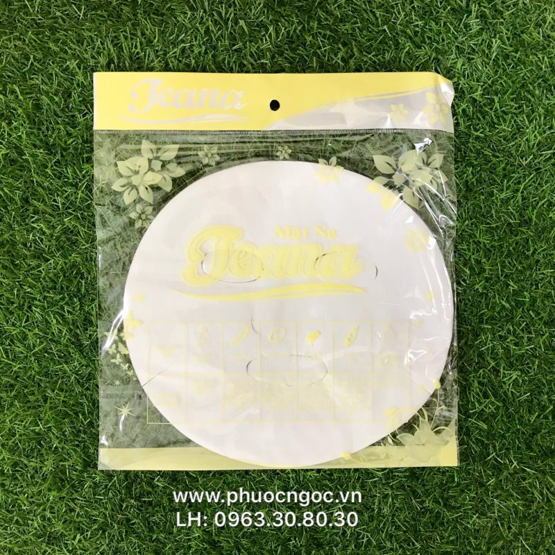 khăn lạnh; khăn ướt; bao đũa; muỗng; nĩa; tăm tre; hóa đơn; cồn thạch